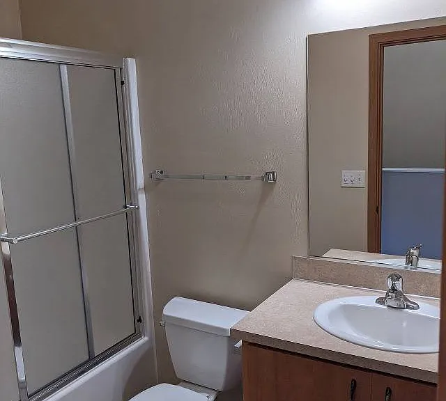 #4 - Bath 2 #4 - Bath 2