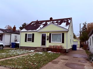 8642 Lozier Ave, Warren, MI 48089