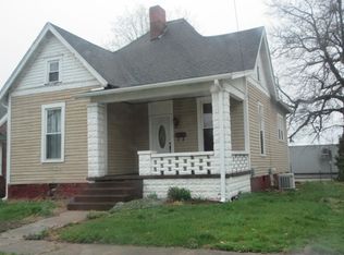 106 E Oak St, Washington, IN 47501