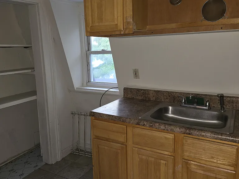 119 East Ave #2 — Photo 6