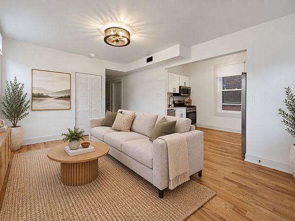 2nd image of 1514 W Fry St APT 2
