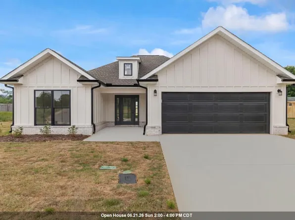 275 Knight Dr, Tuscumbia, AL 35674