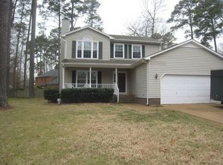 205 Robin Dr, Newport News, VA 23606