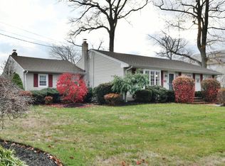 718 Dow Ave, Oakhurst, NJ 07755