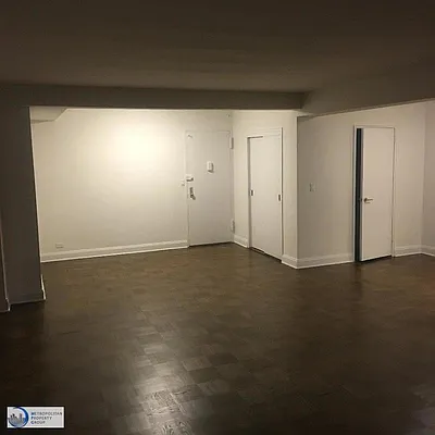 Rented by Bryan L Rozencwaig, LREB | media 17