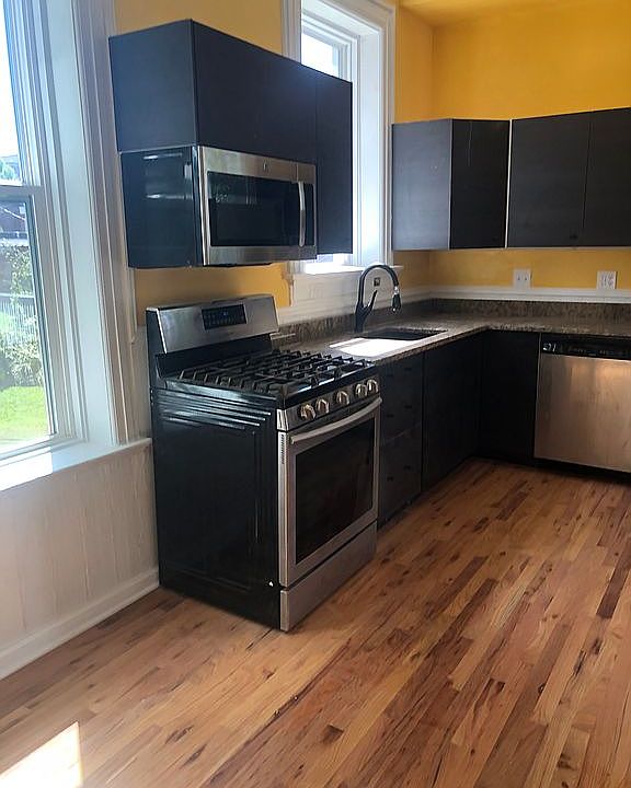 New appliances & hardwood 