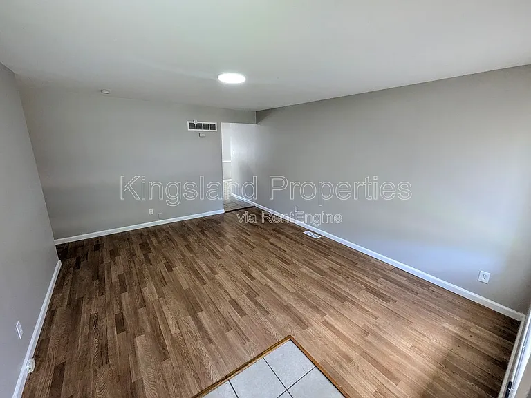 12336 Santa Maria Dr — Photo 3