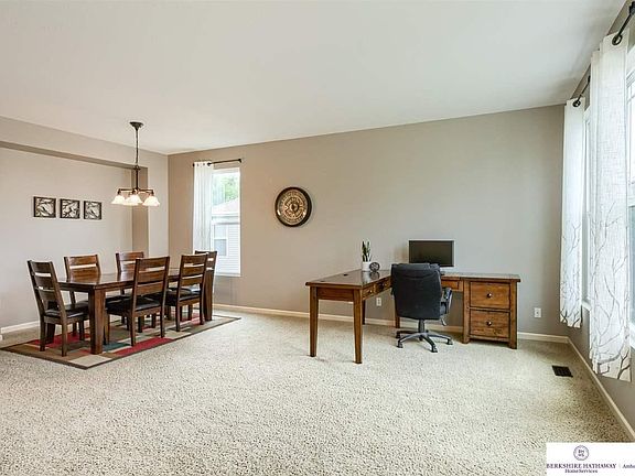 4th image of 2314 Crystal Dr