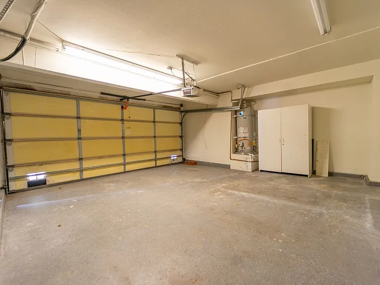 4365 Oak Glen St — Photo 36