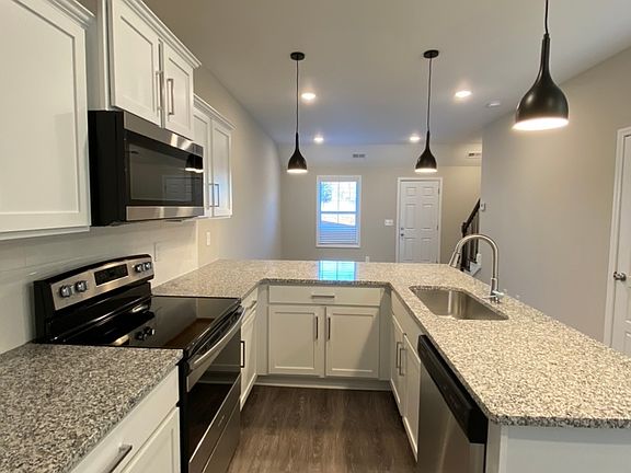 2nd image of 1039 Glenkirk Dr #D
