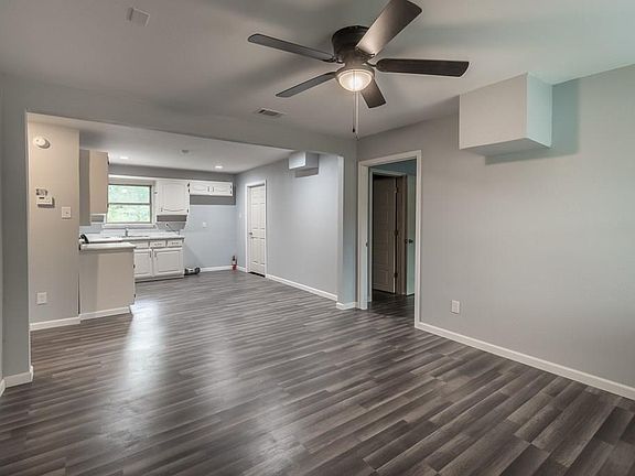 5th image of 2654 Ash Crescent St