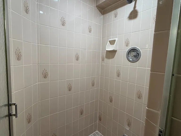 7 McKelvey Dr #LOWER LEVEL B — Photo 8