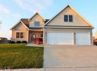 2300 Heather Ridge Dr, Normal, IL 61761