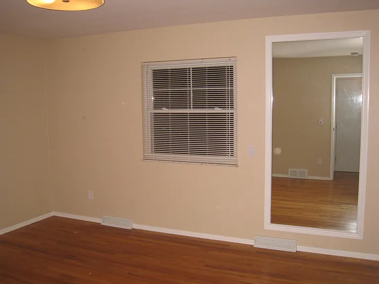 2234 Diana Pl — Photo 29