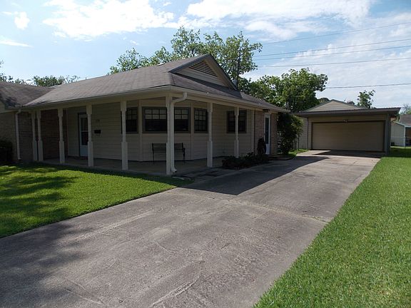 2nd image of 119 Lakeview Dr
