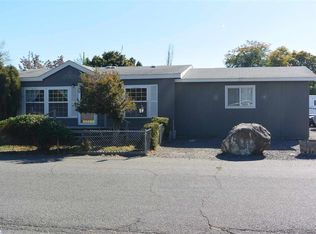 9001 W Arrowhead Ave, Kennewick, WA