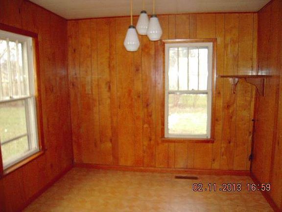 5th image of 2118 Decamp Ave