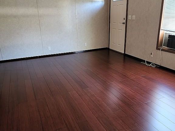 3rd image of 9 Harbourt Dr