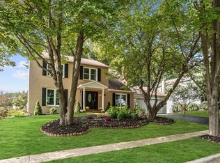 11 Stonepath Ct, Rockville, MD 20854