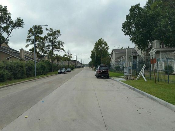 5th image of 12231 Sandpiper Dr #122