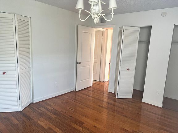 3rd image of 4819 W McElroy Ave