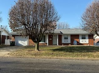 1005 Illinois Ave, Red Bud, IL 62278