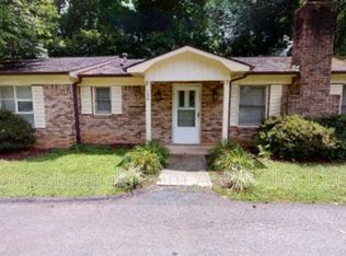 156 Haywood Knolls Dr, Hendersonville, NC 28791