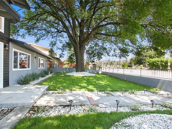 3rd image of 11323 Balboa Blvd