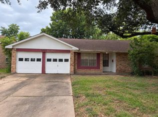 5622 Mackinaw St, Houston, TX 77053