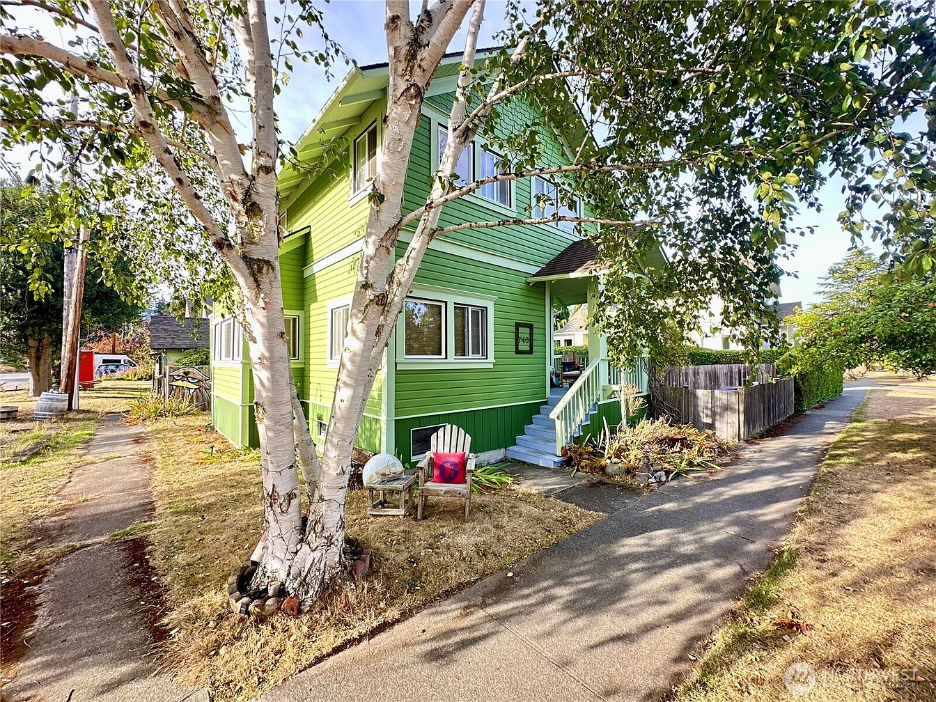1st image of 740 Lincoln Street