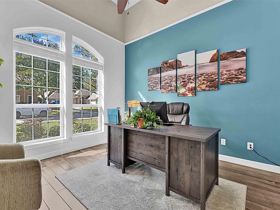 5th image of 3114 Willow Wood Trl