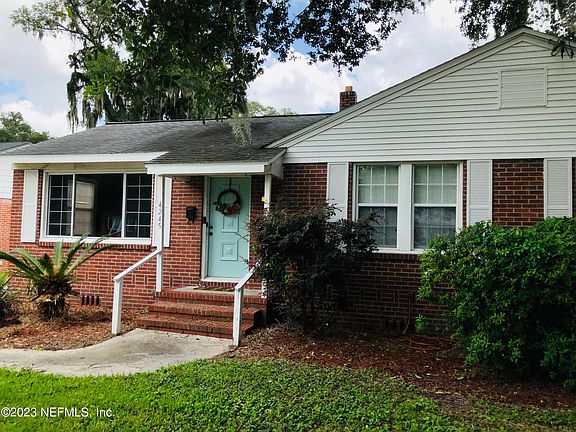 3rd image of 4245 Redwood Ave