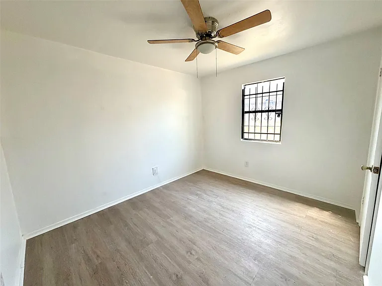 710 Fields St — Photo 13