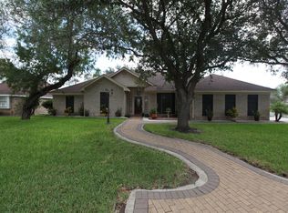 4862 Lakeway Dr, Brownsville, TX 78520