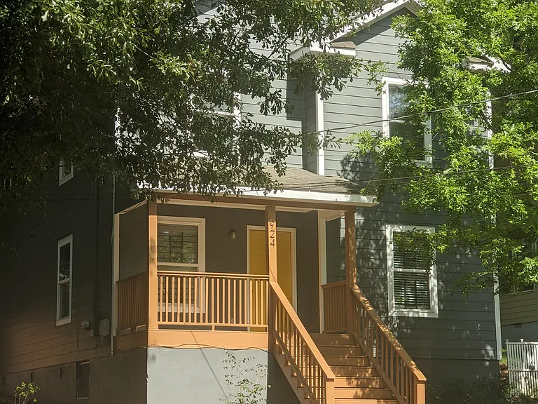 924 Smith St SW — Photo 31