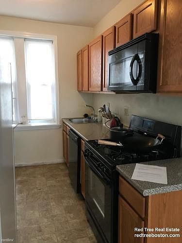 2nd image of 8 Hyde Park Ave #1