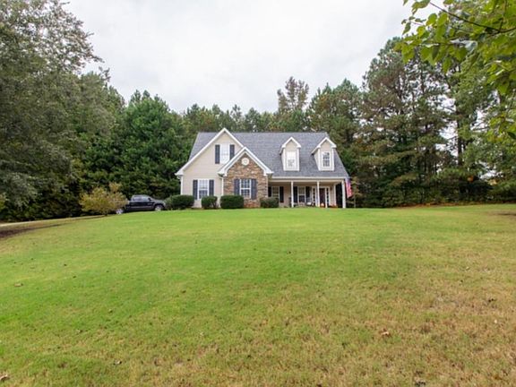3rd image of 2170 Breezewood Dr