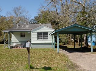 1911 9th St, Pascagoula, MS 39567