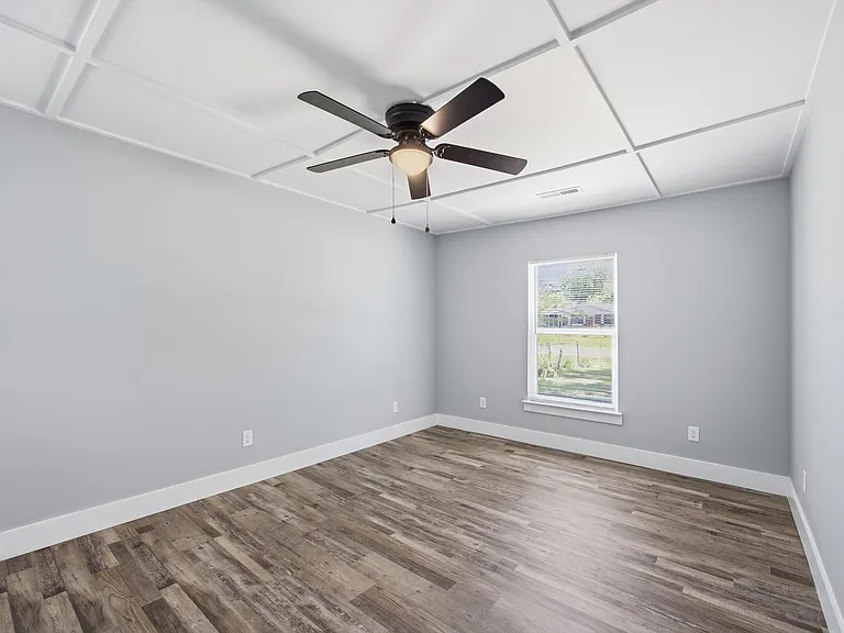 7713 Canyon Dr — Photo 16