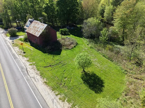 1443 Main St, Sumner, ME 04292