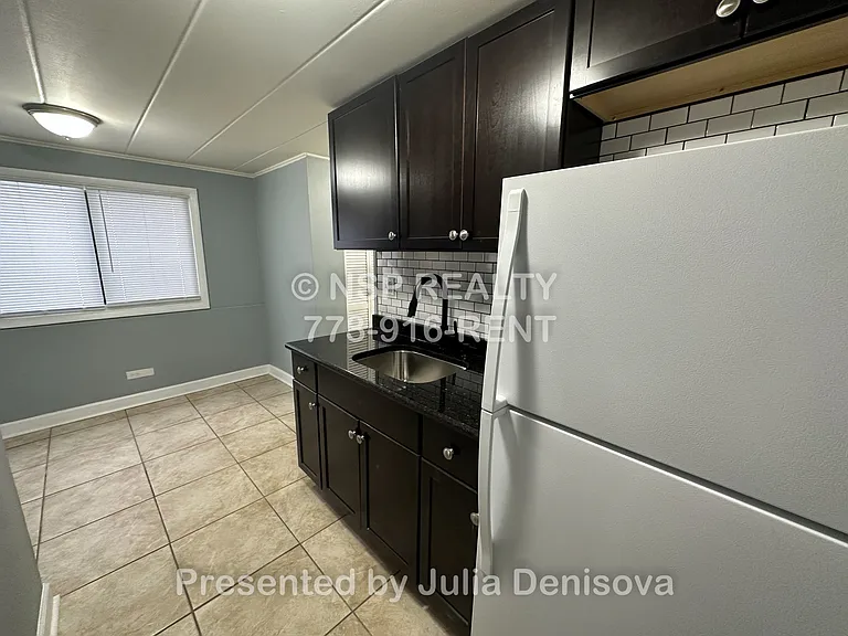 3812 25th Ave #17 — Photo 5
