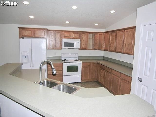 2nd image of 13005 NE 3rd Ave
