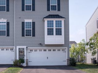 312 Pin Oak Ln, Perkasie, PA 18944