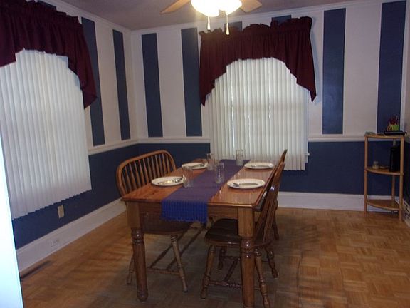 4th image of 332 Charlotte St