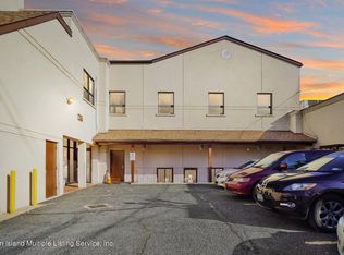 235 Dongan Hills Ave SUITE 2E, Staten Island, NY 10305