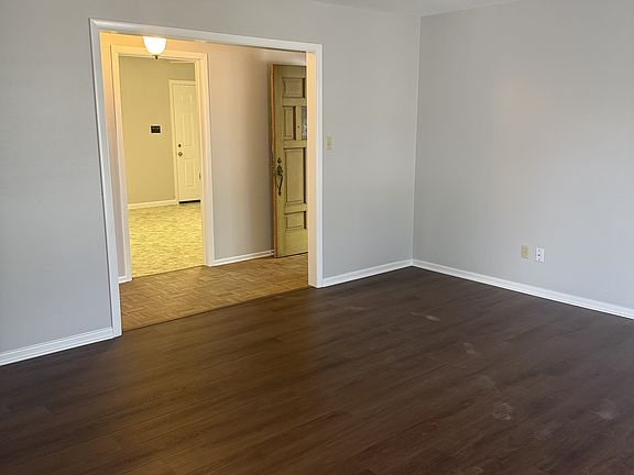 5th image of 4613 Ranch View Rd #1
