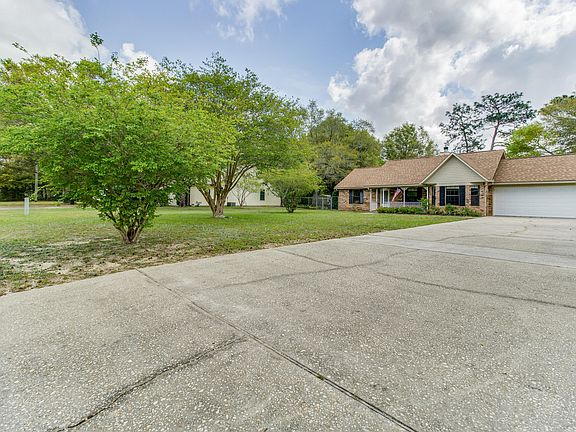5th image of 443 Shoal Lake Dr