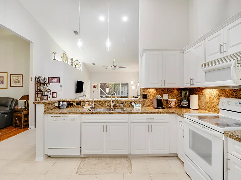 8063 Dolomtian Way — Photo 18