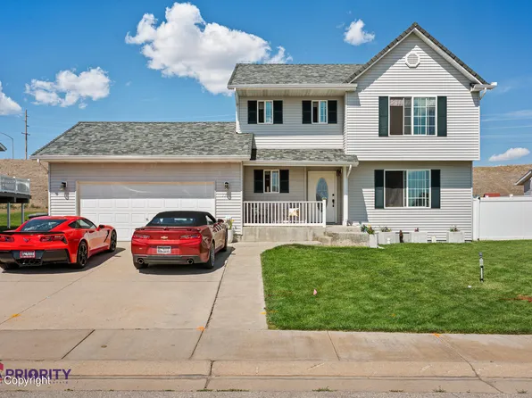 1302 Melissa Dr, Gillette, WY 82718