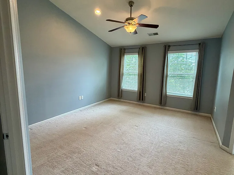 349 Wealdstone Rd — Photo 8